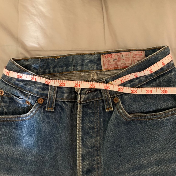 🌀RETRO🌀 Levi's high waisted jeans - Picture 5 of 9